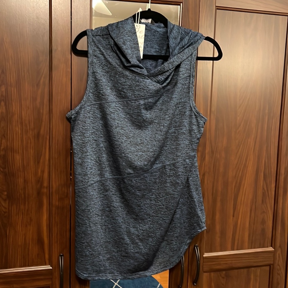 Coofandy Workout Tank with hood